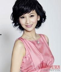 大妈女明星,岁月沉淀下的优雅魅力