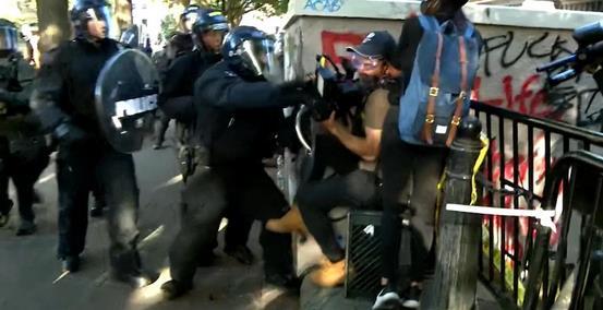 派出所吃瓜哥,揭秘基层民警的日常生活