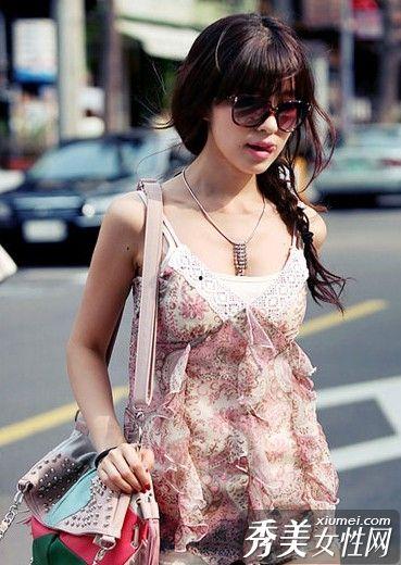 年轻的模特在线观看,年轻模特线上秀场精彩瞬间